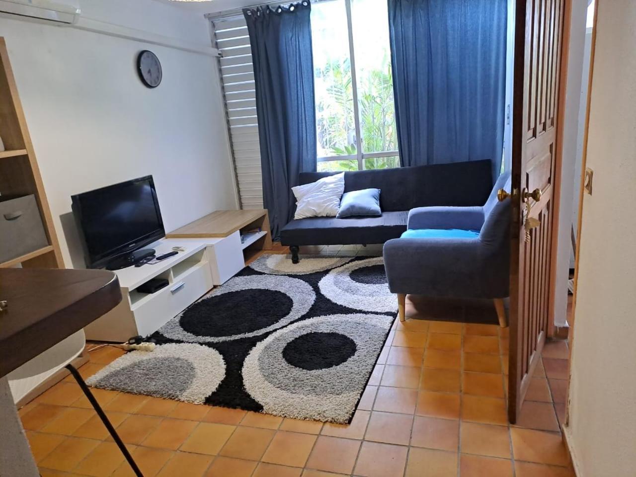 Appartement T2 Meuble Tout Confort เลอโกซิเยร์ ภายนอก รูปภาพ